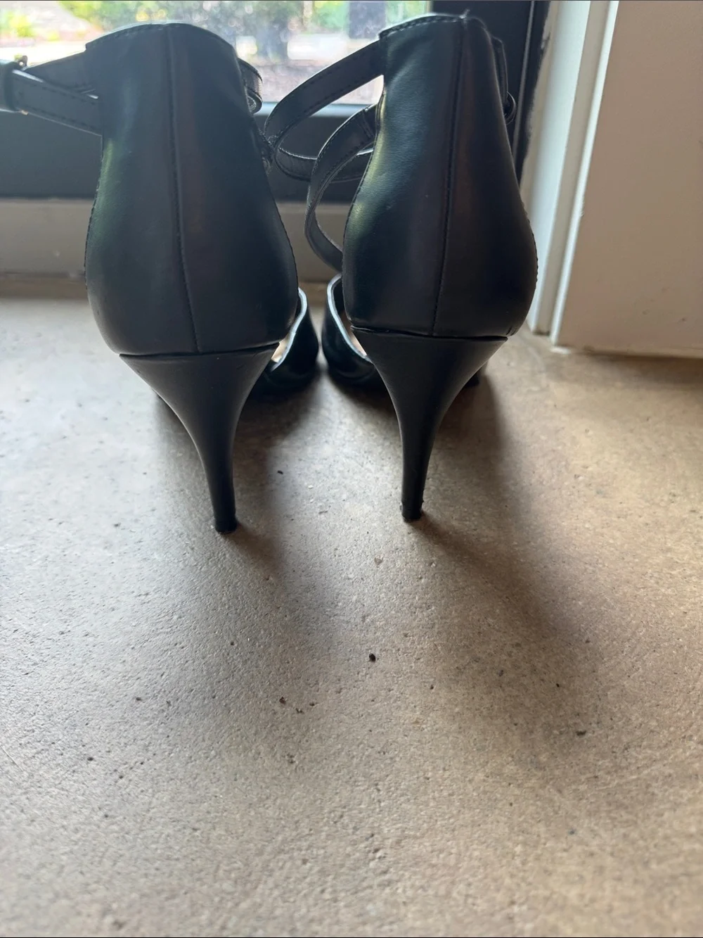 Apt. 9 Black Pointed-Toe Ankle-Strap Pumps